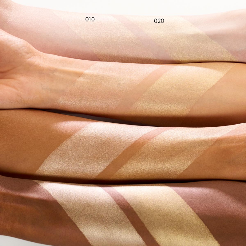 Catrice Aura Glam Bouncy Highlighter