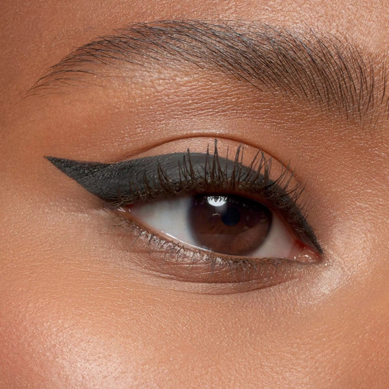 Essence Dip Eyeliner Waterproof 24h Long-Lasting – 01